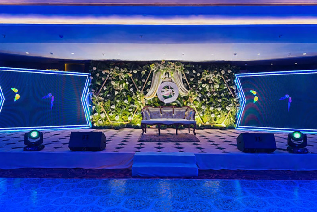 Lucky-tent-house-wedding-stage-waterproof tantage-decoration.png